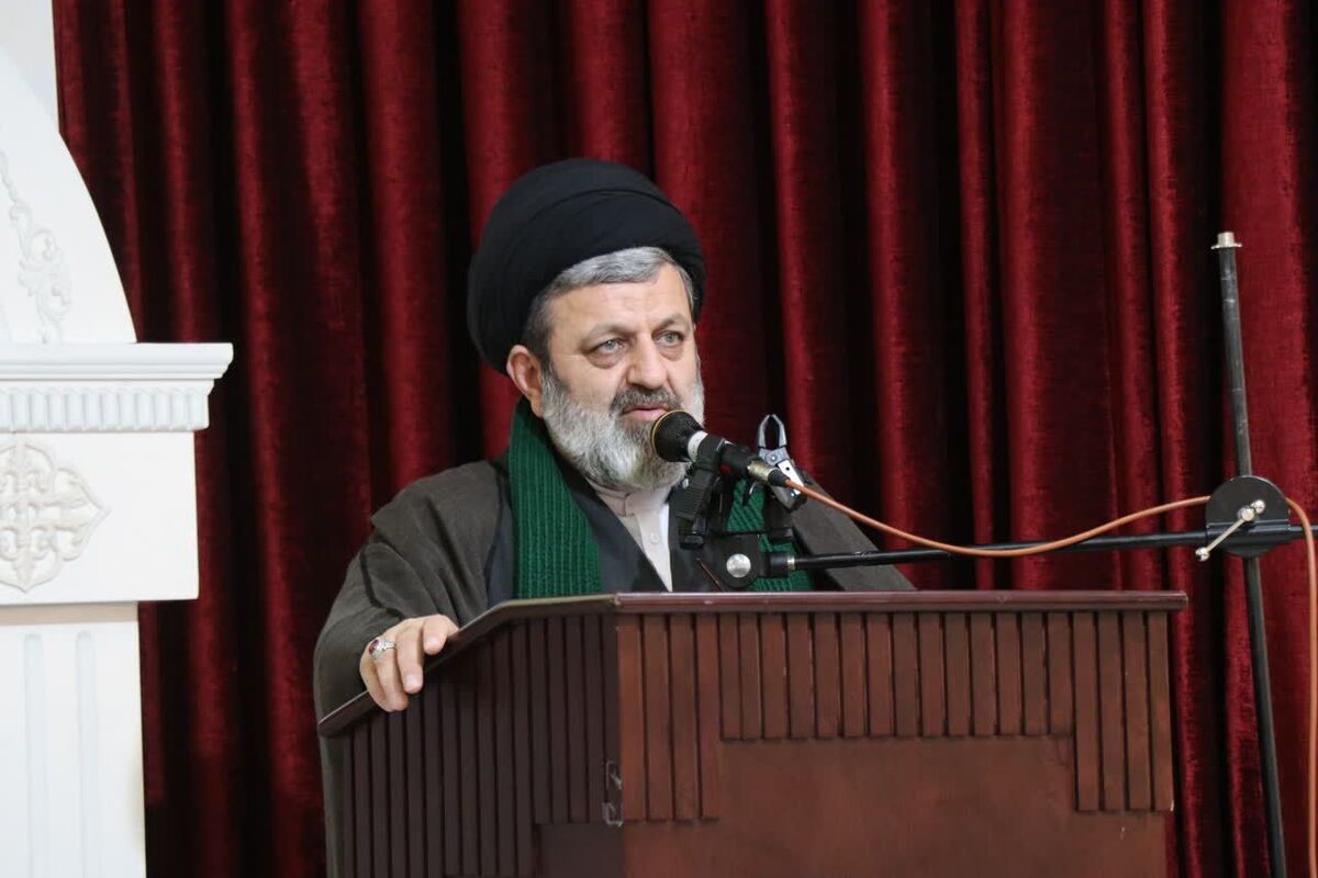 مسئول نمایندگی ولی فقیه در سپاه استان مرکزی ترویج فرهنگ غربی ابزار دشمن برای بی‌تفاوت کردن مردم نسبت به ارزش‌هاست