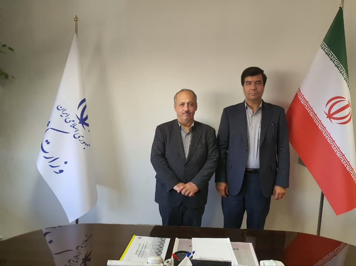 شهردار آبیک با معاون وزیر کشور دیدار کرد