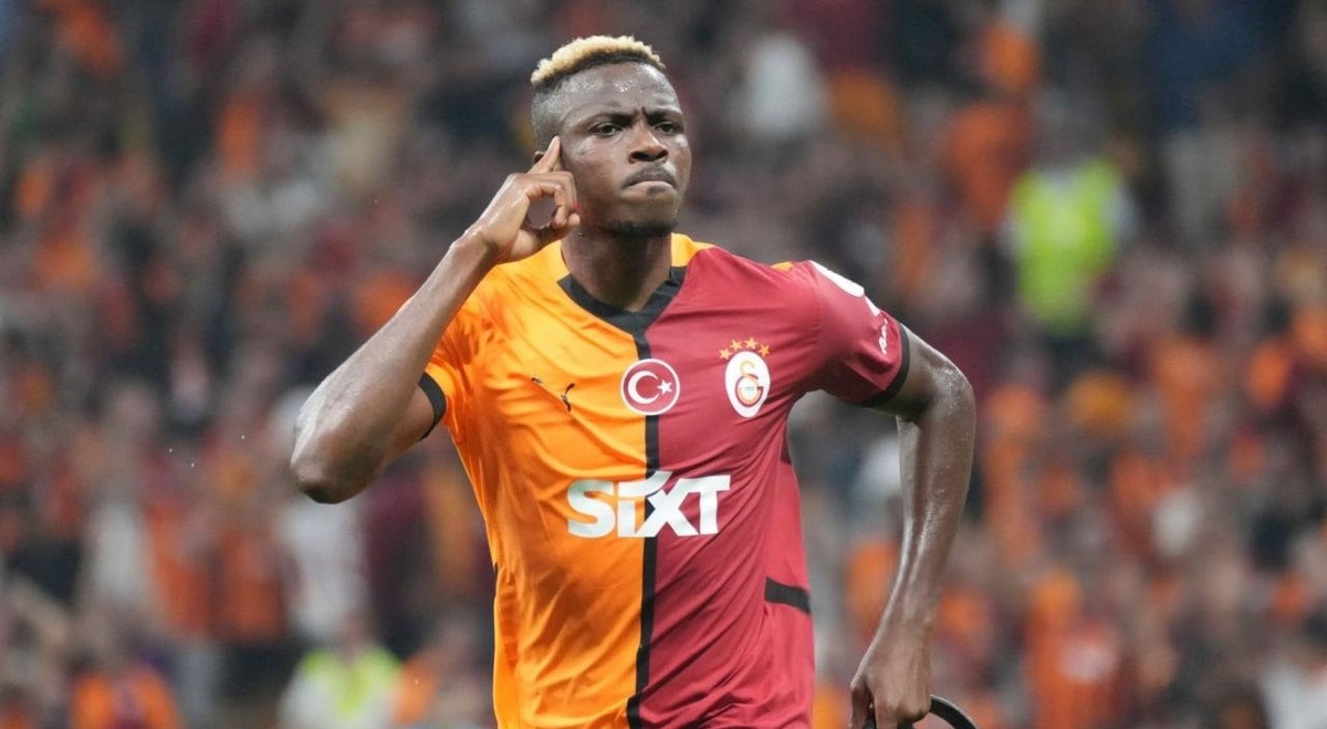 اوسیمن با منچستریونایتد به توافق رسید