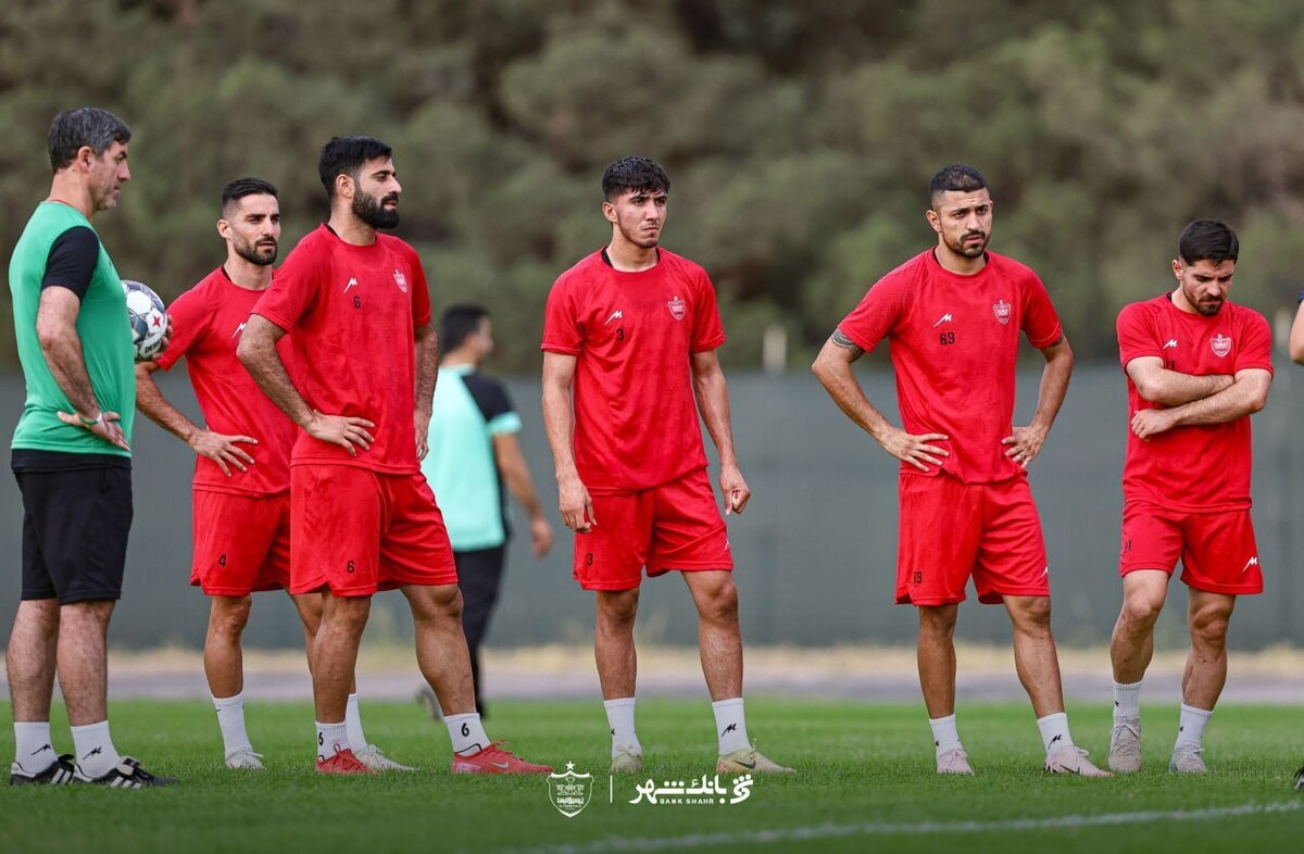 یک مدافع و یک مهاجم در سبد خرید پرسپولیس
