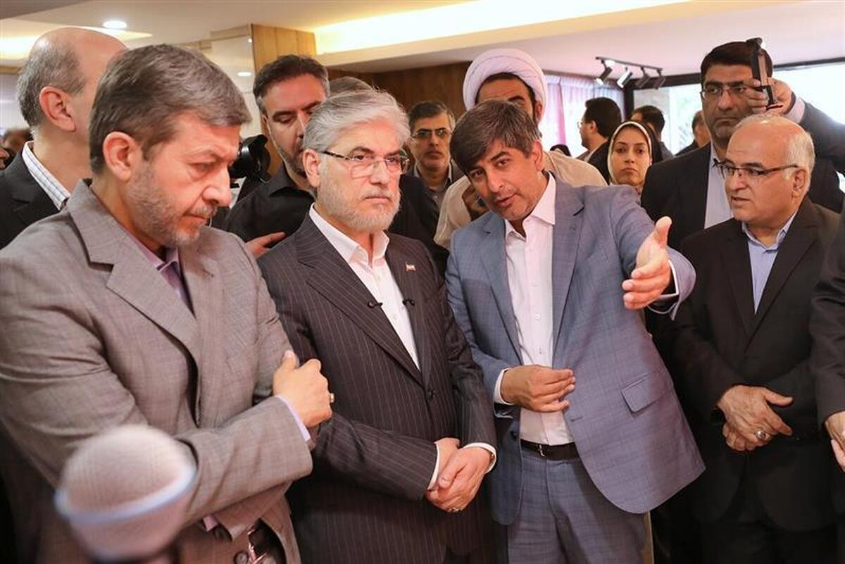 بازدید وزیر علوم از آزمایشگاه صنعت ۴.۰ گروه فولاد مباركه