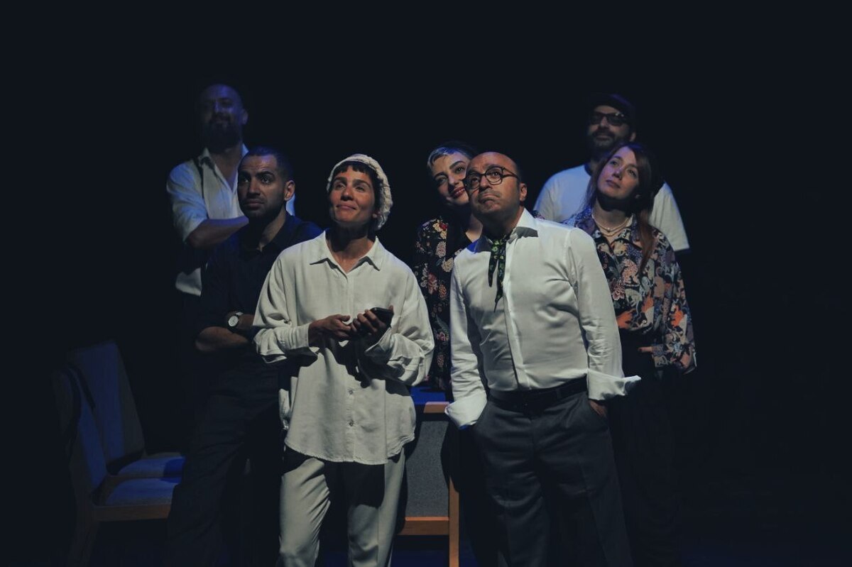 آغاز تور استانی نمایش «نیمه تاریک ماه»