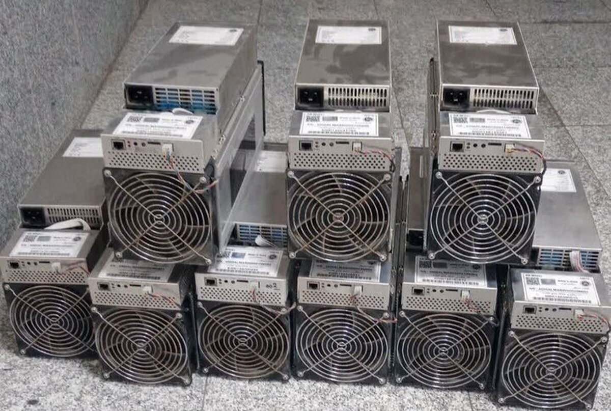 ۷ دستگاه ماینر غیر مجاز در شهرستان خمیر کشف شد