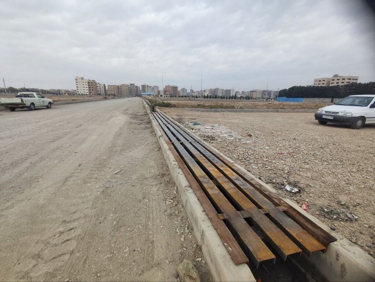 برخورد قانونی با متخلفانِ غیرمجازی که در مسیر آبراهه‌های سمنان ساخت‌وساز می‌کنند