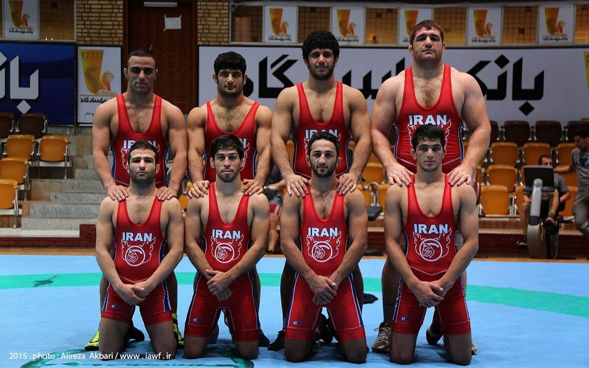 قهرمانی کشتی آزاد ایران در رقابت‌های جهانی ۲۰۱۵ رسما تایید شد/ انتقال جام از روسیه به تهران