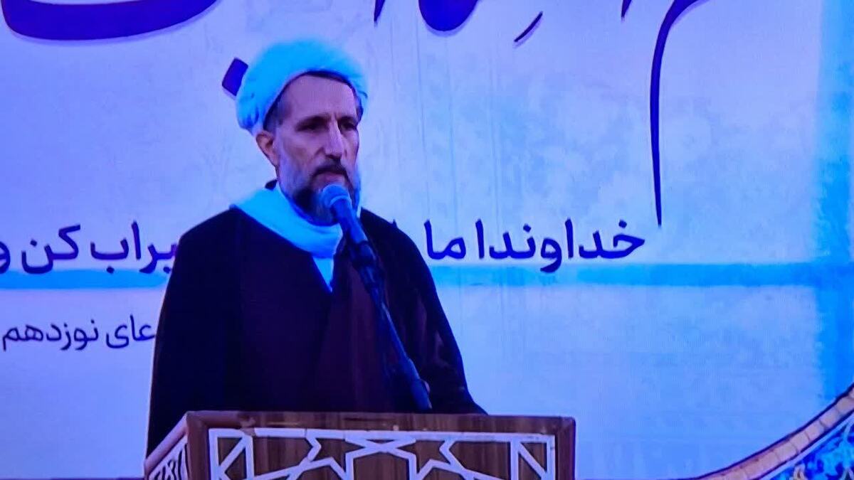 نماز باران در قزوین برگزار شد/خشکسالی ها ناشی از گناه و انحراف انسانهاست