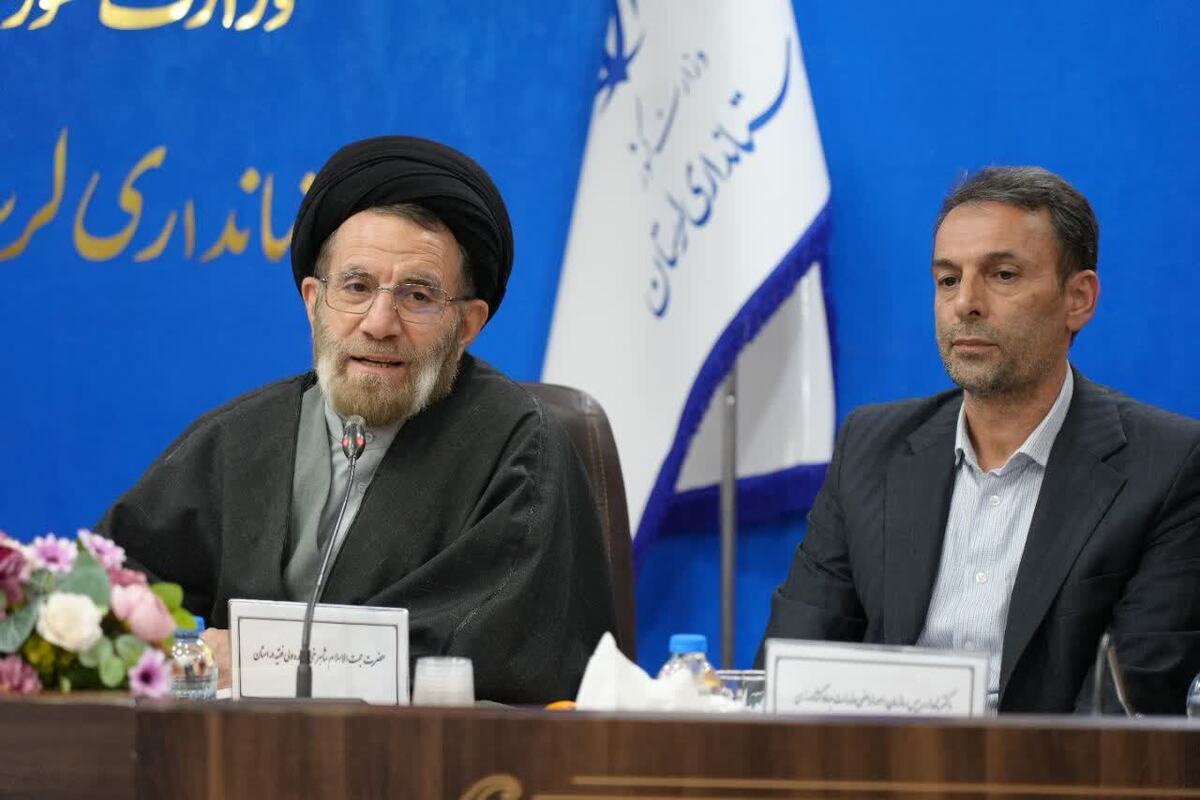 نماینده ولی فقیه در لرستان: استان برای جبران سال‌ها عقب‌ماندگی به یک تحول عمیق و جهشی نیاز دارد