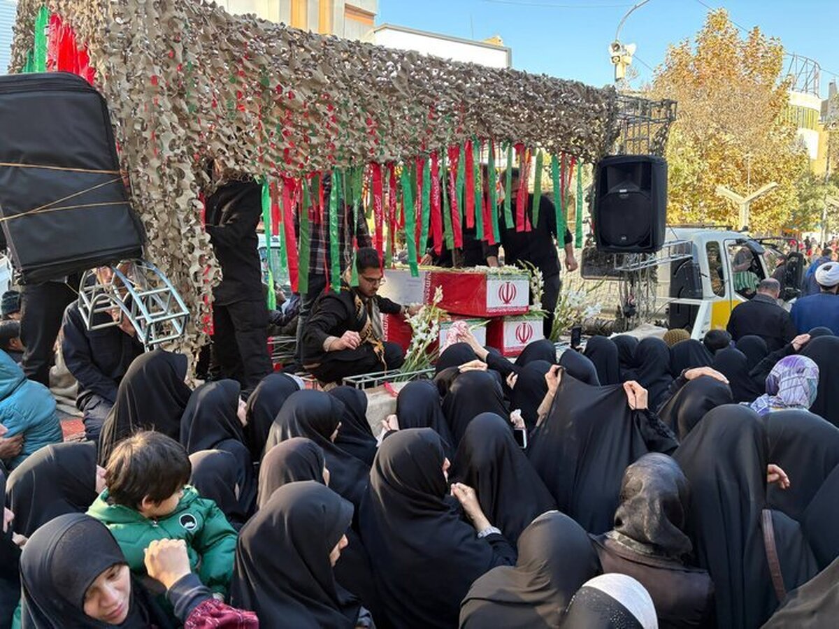 تشییع پیکر مطهر سه شهید گمنام در سنندج